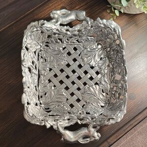 Arthur Court Designs Bunny Rectangular Casserole Holder (for Pyrex)